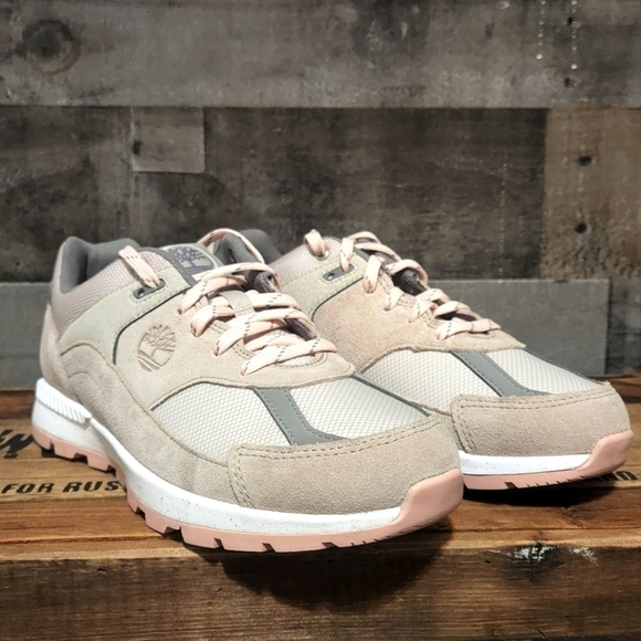⚡️Host Pick ⚡️Timberland Field Trekker Trainer for Women in Beige - Picture 3 of 12